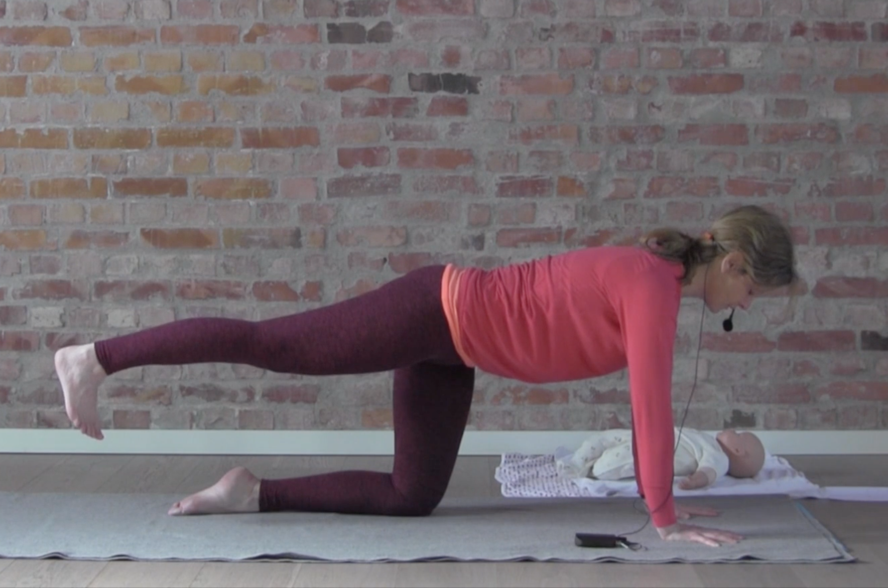 BARSELYOGA: ENKEL STYRKETRENING 1