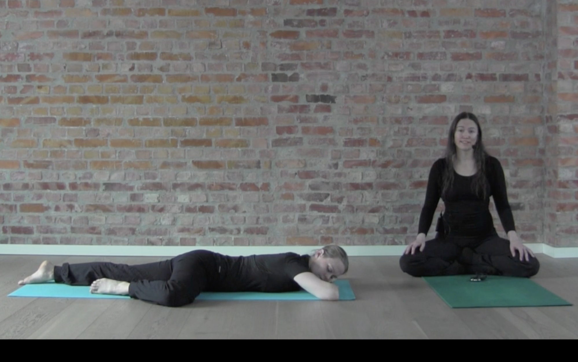 SOMATISKEBEVEGELSER FOR SKULDRE OG NAKKE - LANG