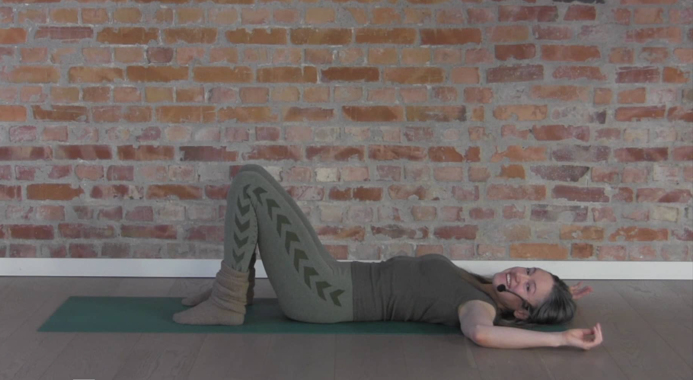 AVSPENT SKULDRE OG NAKKE